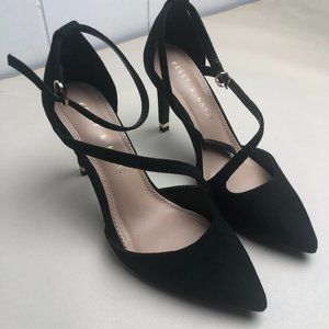 Kelly & Kate Black Suede Heels- Size 6